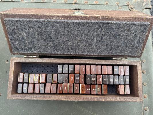 WWII/U.S. Military Crystal Unit Storage Set