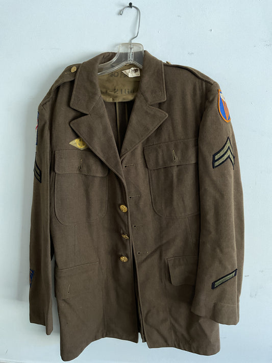 WWII US Army Air Corps Jacket-4th Air Force & Communication Patches