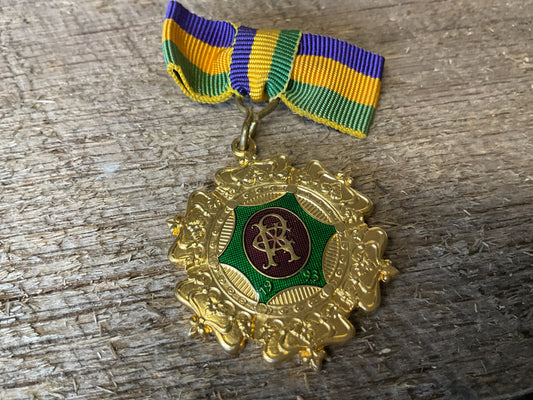 Rex 1993 Lady’s Pin Ducal New Orleans Marie Gras KrewenFavor