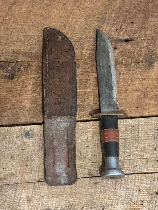 WWII Theatre Knife-Black & Red