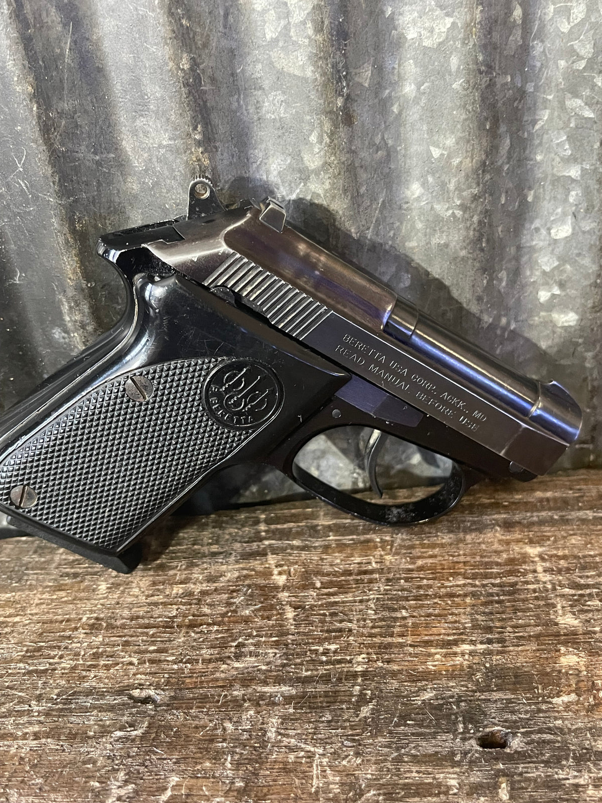 Beretta 3032 Tomcat .32 ACP – Made in USA – Tip-Up Barrel – 2 Magazines