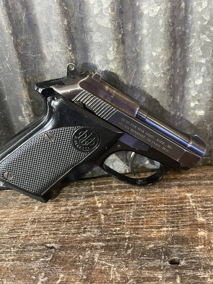 Beretta 3032 Tomcat .32 ACP – Made in USA – Tip-Up Barrel – 2 Magazines