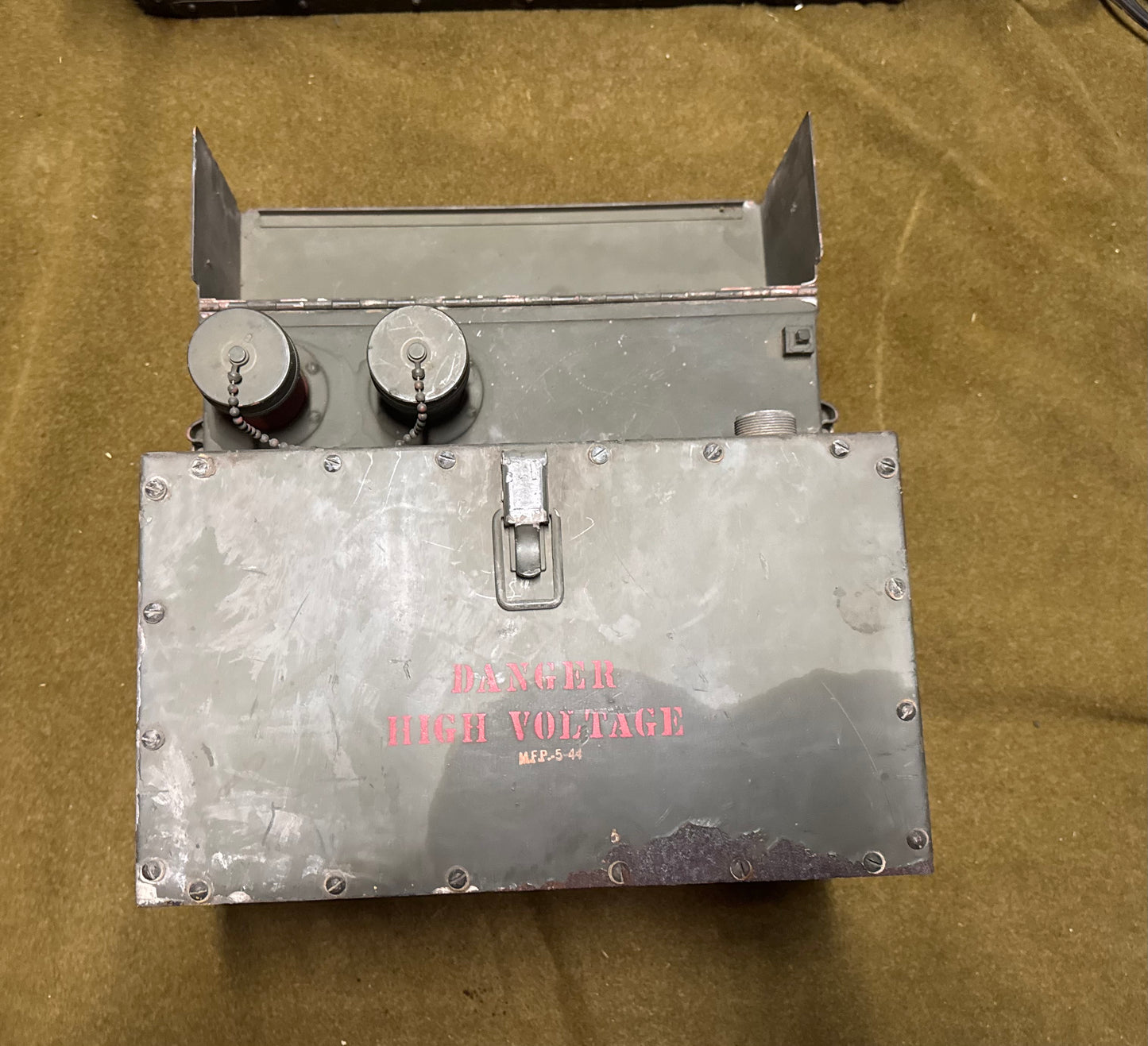 WWII U.S. Army Signal Corps MD-16/TPS-3