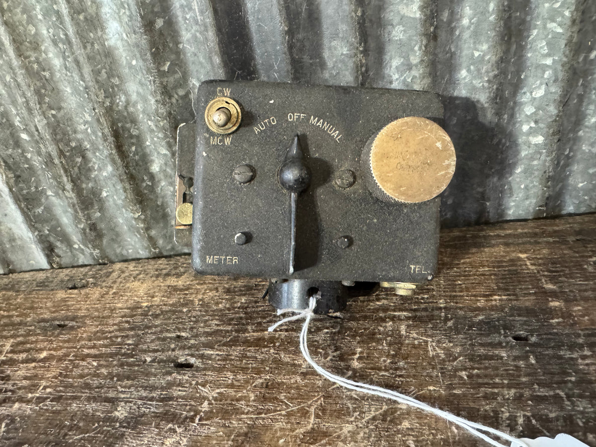 WWII U.S. Navy Western Electric CW-23087 RU-19 Aircraft Radio Receiver Switch Box