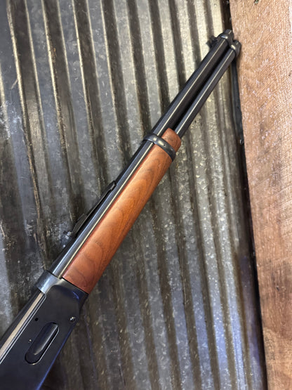 Winchester Model 94 Big Loop Trapper
.30-30 WIN – Angle Eject