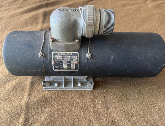 Wincharger Type CWD-21AAX Dynamotor Keyer Unit WWII U.S. Navy Aircraft Radio Power Supply