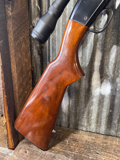 Remington Model 572 Fieldmaster .22 LR Pump Action Rifle with Tasco Scope