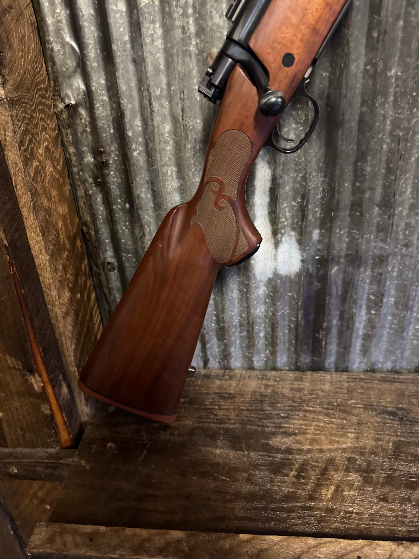 Winchester Model 70 XTR Featherweight
243 Winchester