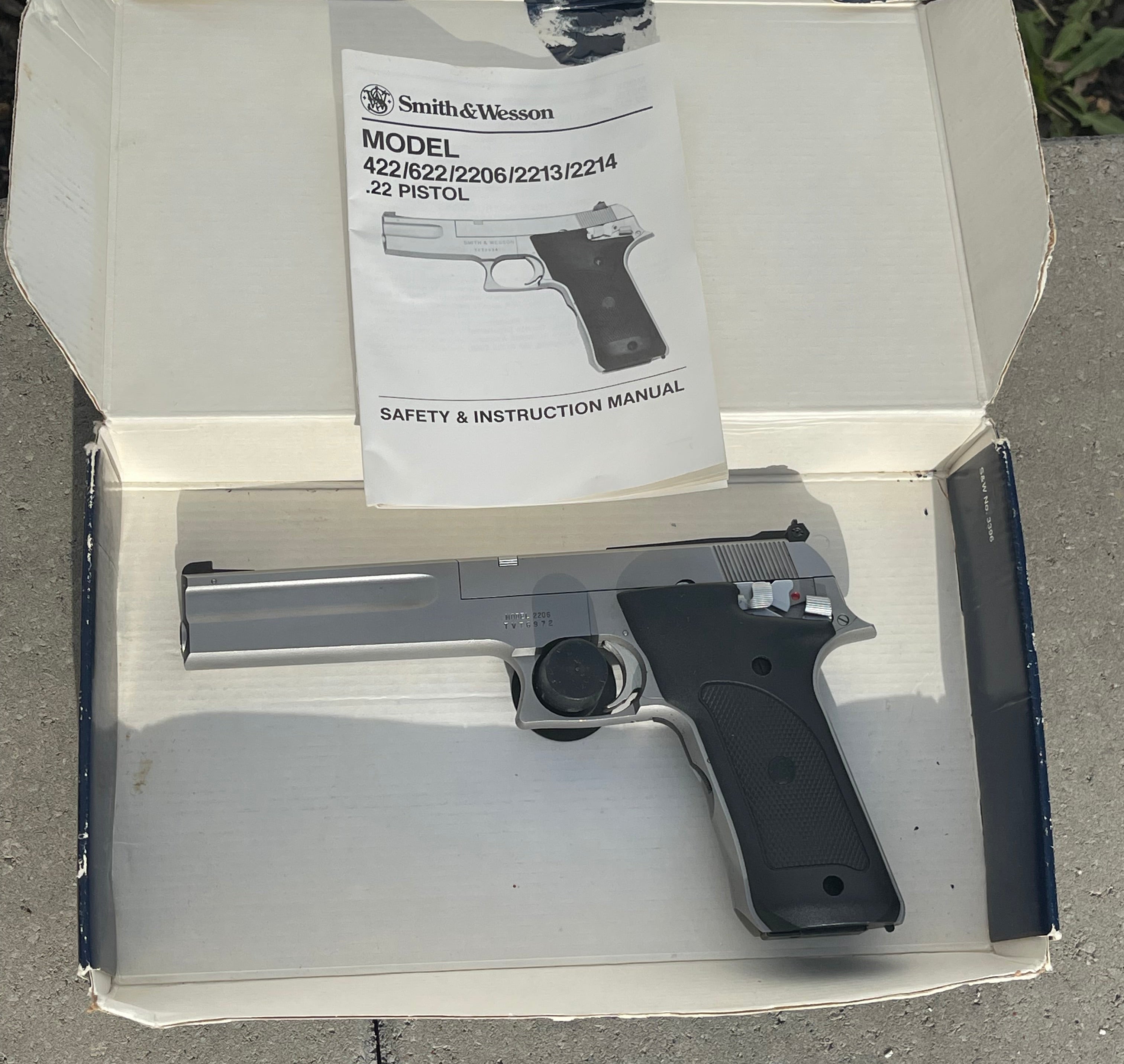 Smith & Wesson Model 2206 Semi-Auto Pistol – .22 LR – Stainless – Like ...