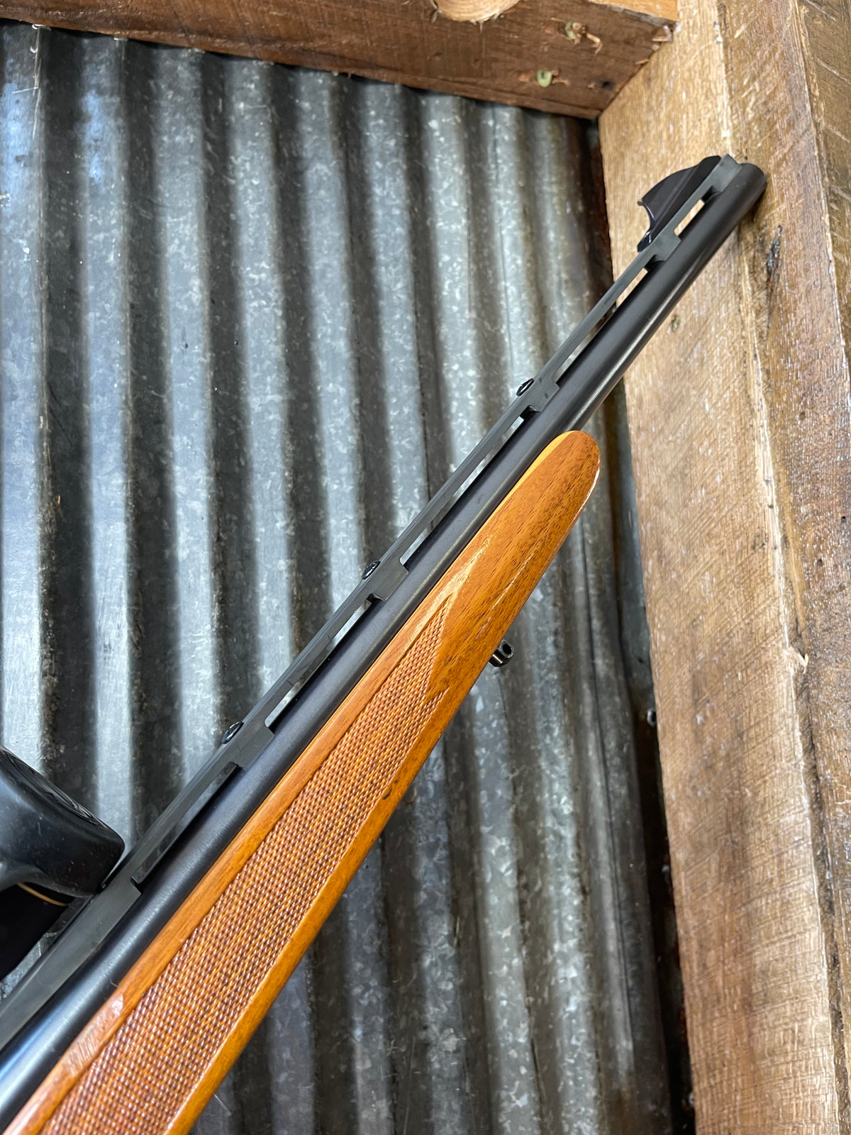 Remington Model 600 6.5mm Remington Magnum – Leupold VX-I 3-9x – Vent Rib