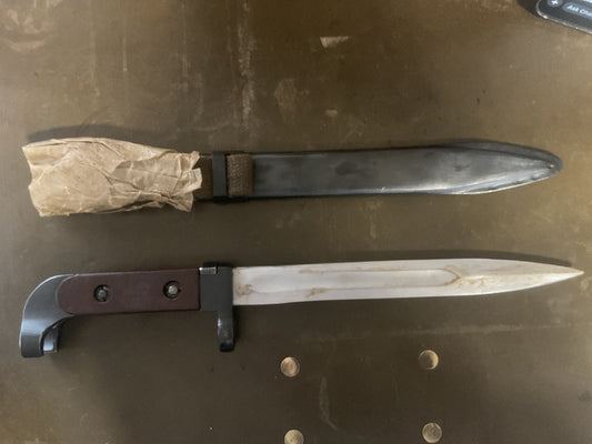 AK-47/AKM Bayonet with Scabbard
