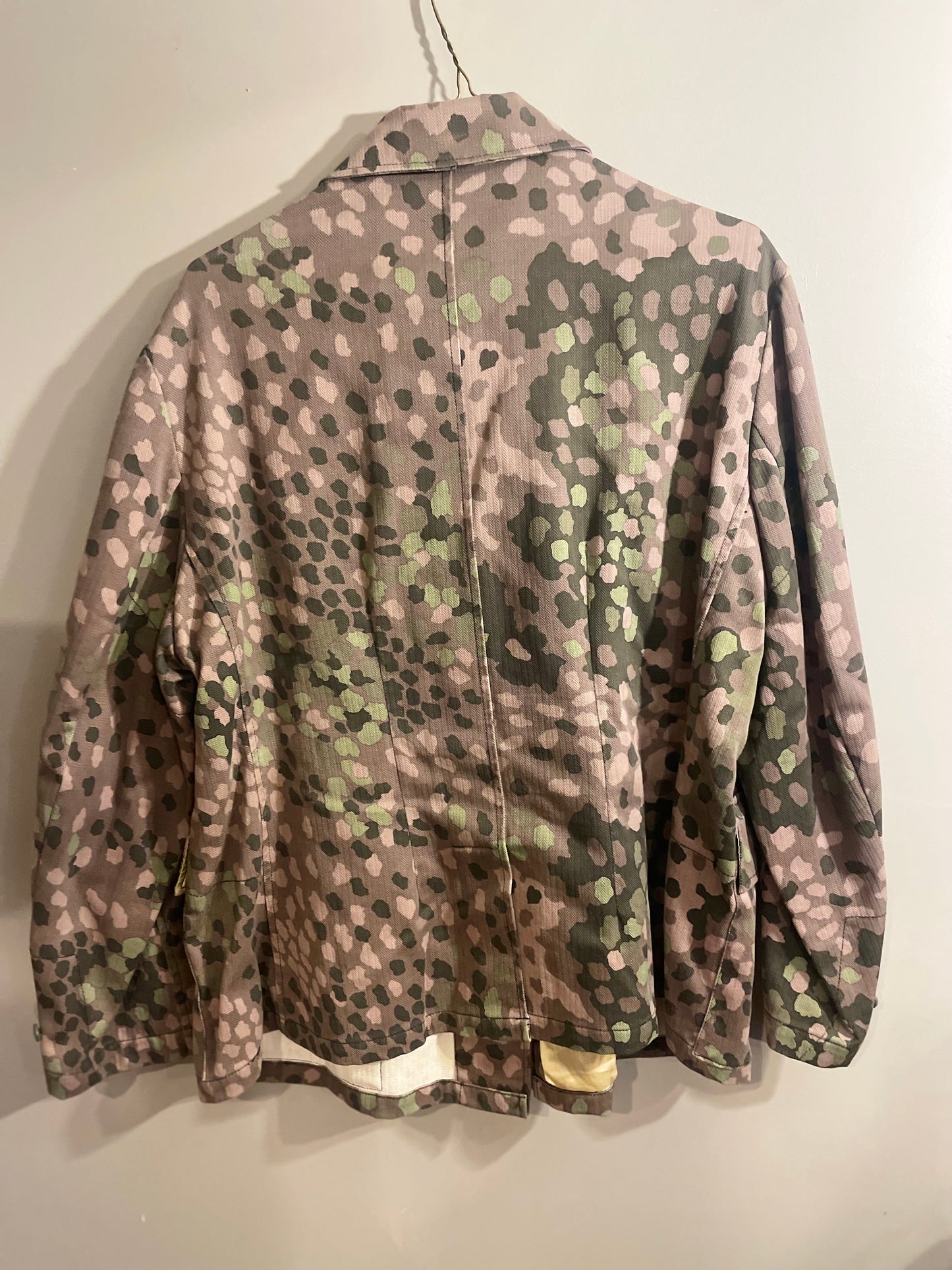 WWII German Oakleaf Tunic with insignia