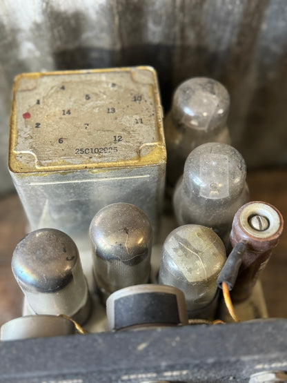 WWII U.S. Army Signal Corps Servo Amplifier AM-25/APG-5 – Galvin Manufacturing (Motorola) Radar Component