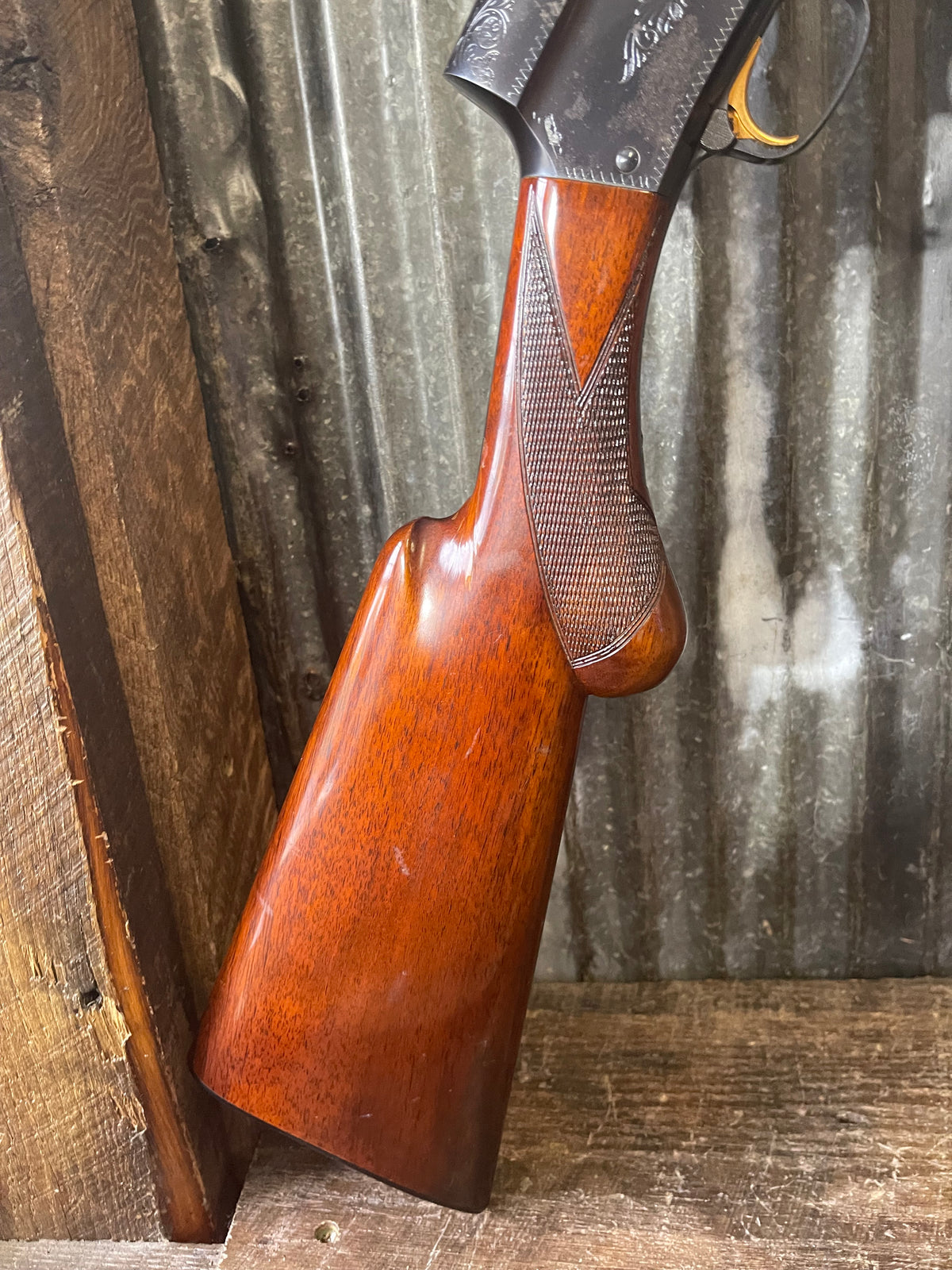 Browning Auto-5 Light Twelve 12 Gauge – Belgian Made – Engraved Receiver – Gold Trigger