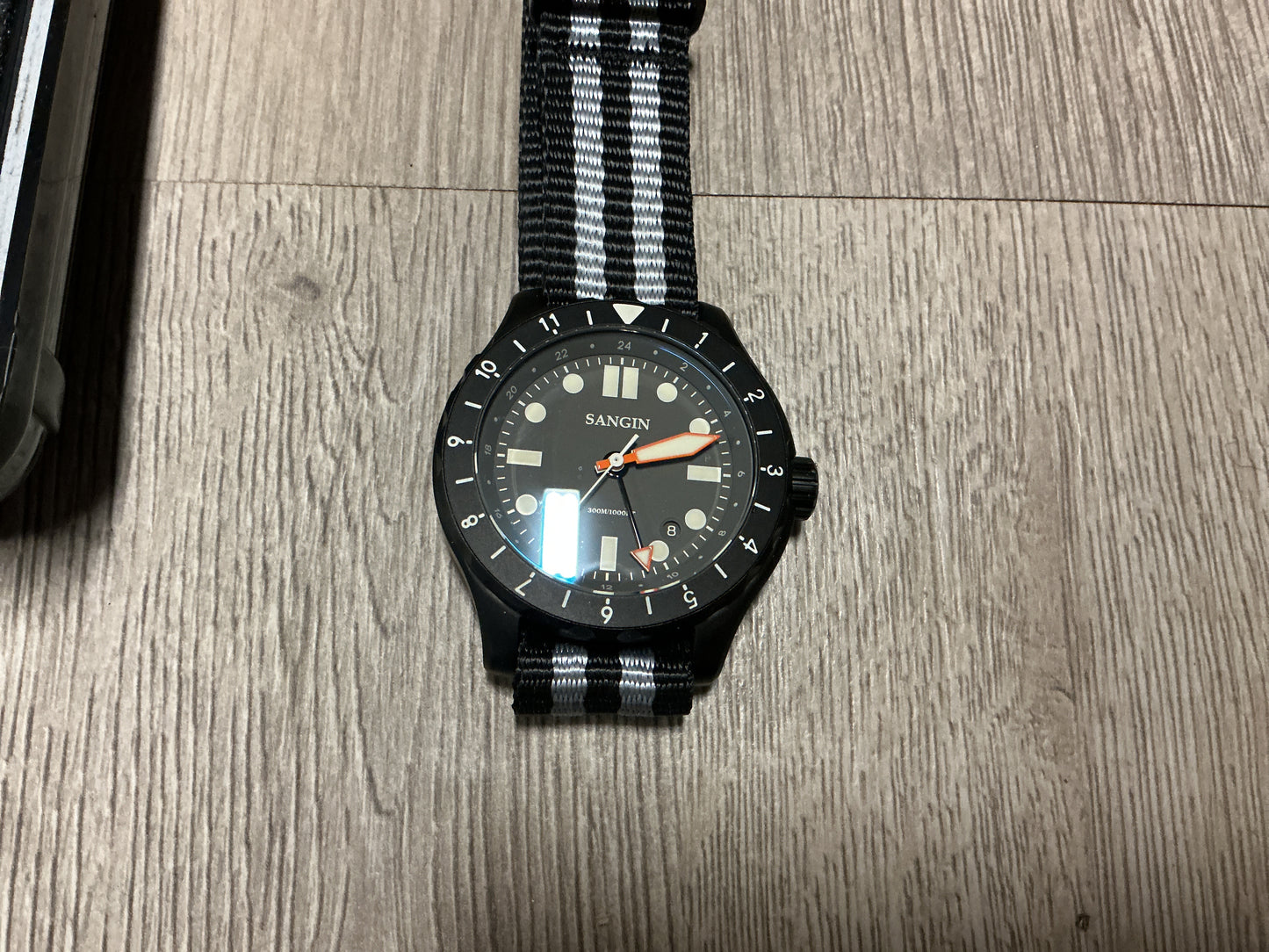 Sangin Instruments “Professional” 300M Tactical Dive Watch-Ronda 515.24H Swiss Quartz-Complete Set