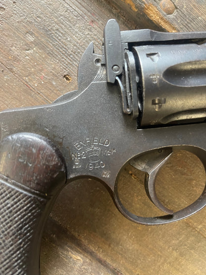 WW2 British Enfield No. 2 mk1 revolver 1940