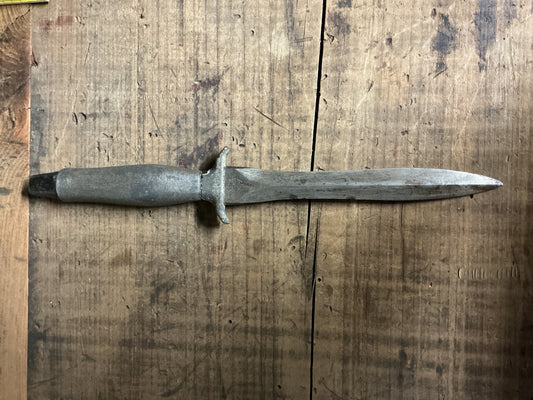 Vietnam Gerber Mark II Knife “Cat’s Tongue” Handle 1968-CT2 Serial Number: 005088