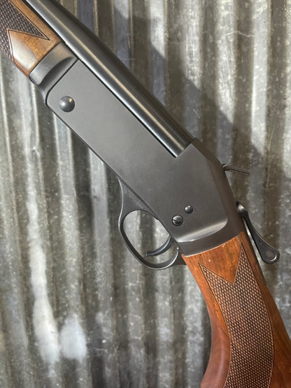 Henry H015-243 Single Shot Rifle – .243 Winchester – Walnut Stock – Excellent Hunting Rifle