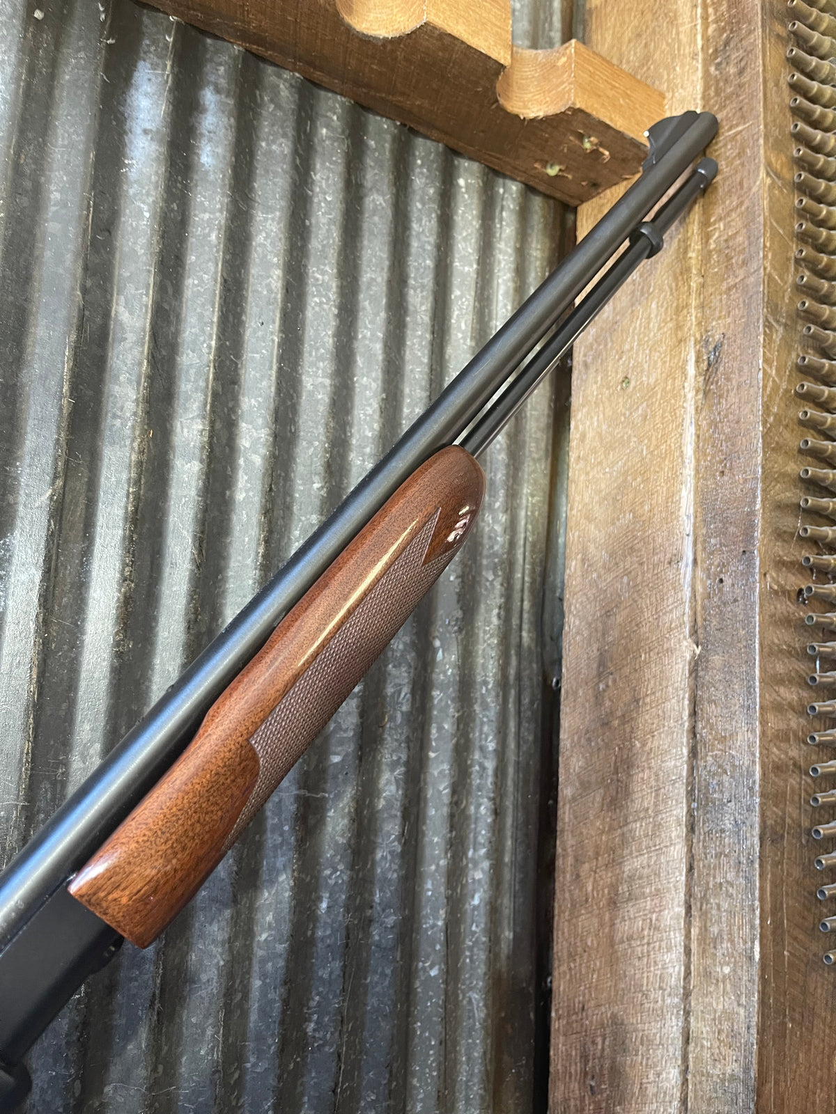 Beautiful Remington Model 572 Fieldmaster BDL pump-action rifle chambered in .22 LR, manufactured in January 1997.