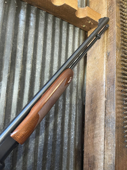 Beautiful Remington Model 572 Fieldmaster BDL pump-action rifle chambered in .22 LR, manufactured in January 1997.