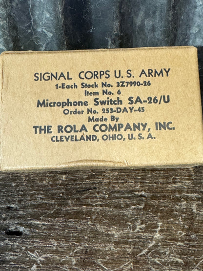 WWII 1945 U.S. Army Signal Corps SA-26/U Microphone Switch – NOS in Original Box