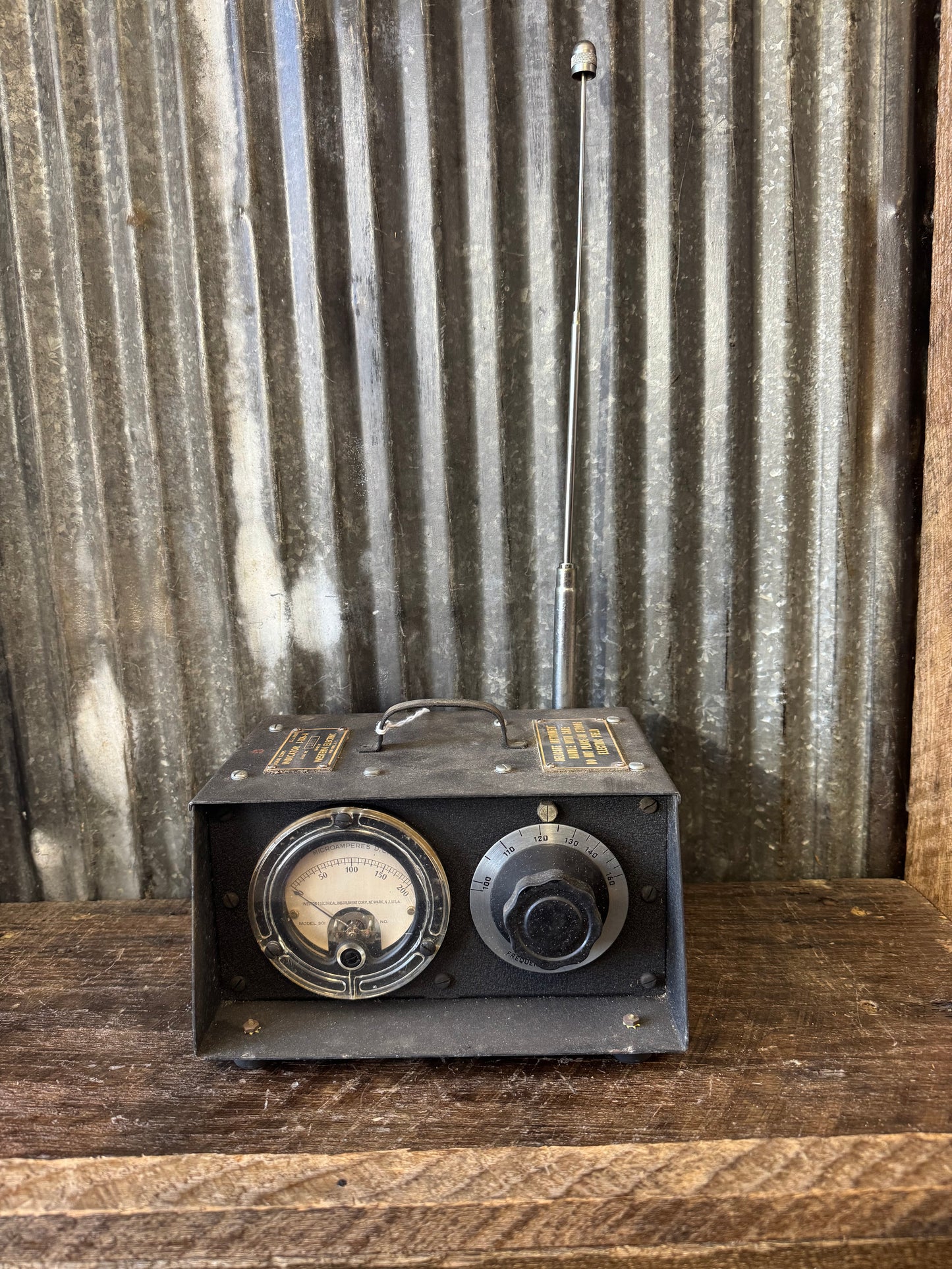 WWII U.S. Army Signal Corps Indicator I-106-A – Western Electric