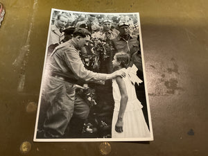 Descriptive image text