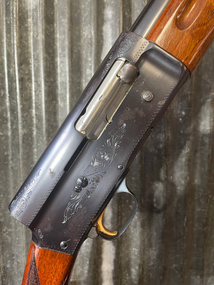 Browning Auto-5 Light Twelve 12 Gauge – Belgian Made – Engraved Receiver – Gold Trigger