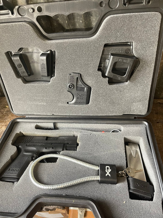Springfield Armory XD-9 Sub-Compact 9mm Pistol with Box & Accessories