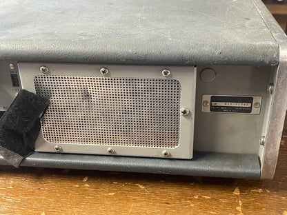 Hewlett Packard 8616A Signal Generator (1.8–4.5 GHz) – Vintage RF / Radar Test Equipment