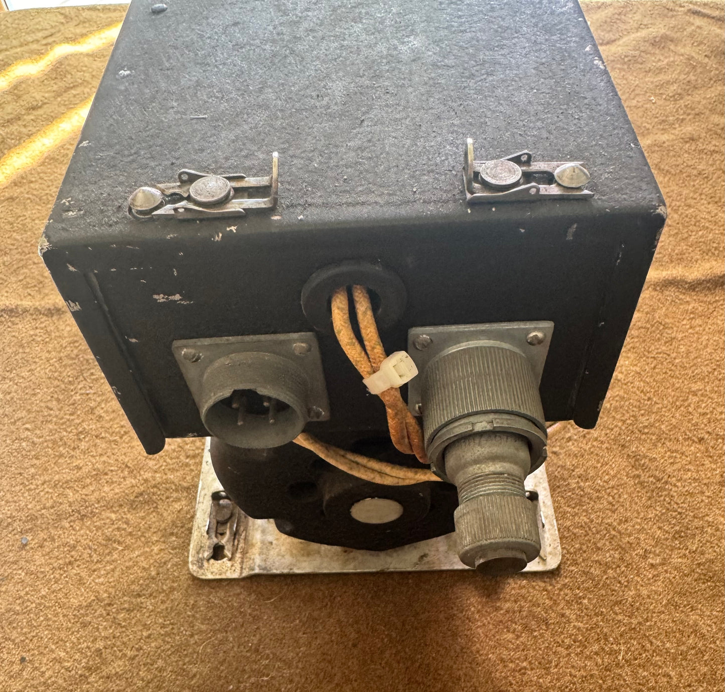 Signal Corps U.S. Army PE-115-A Inverter Unit Military Power Supply Research Enterprises Ltd.