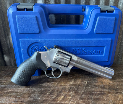Smith & Wesson Model 617-6