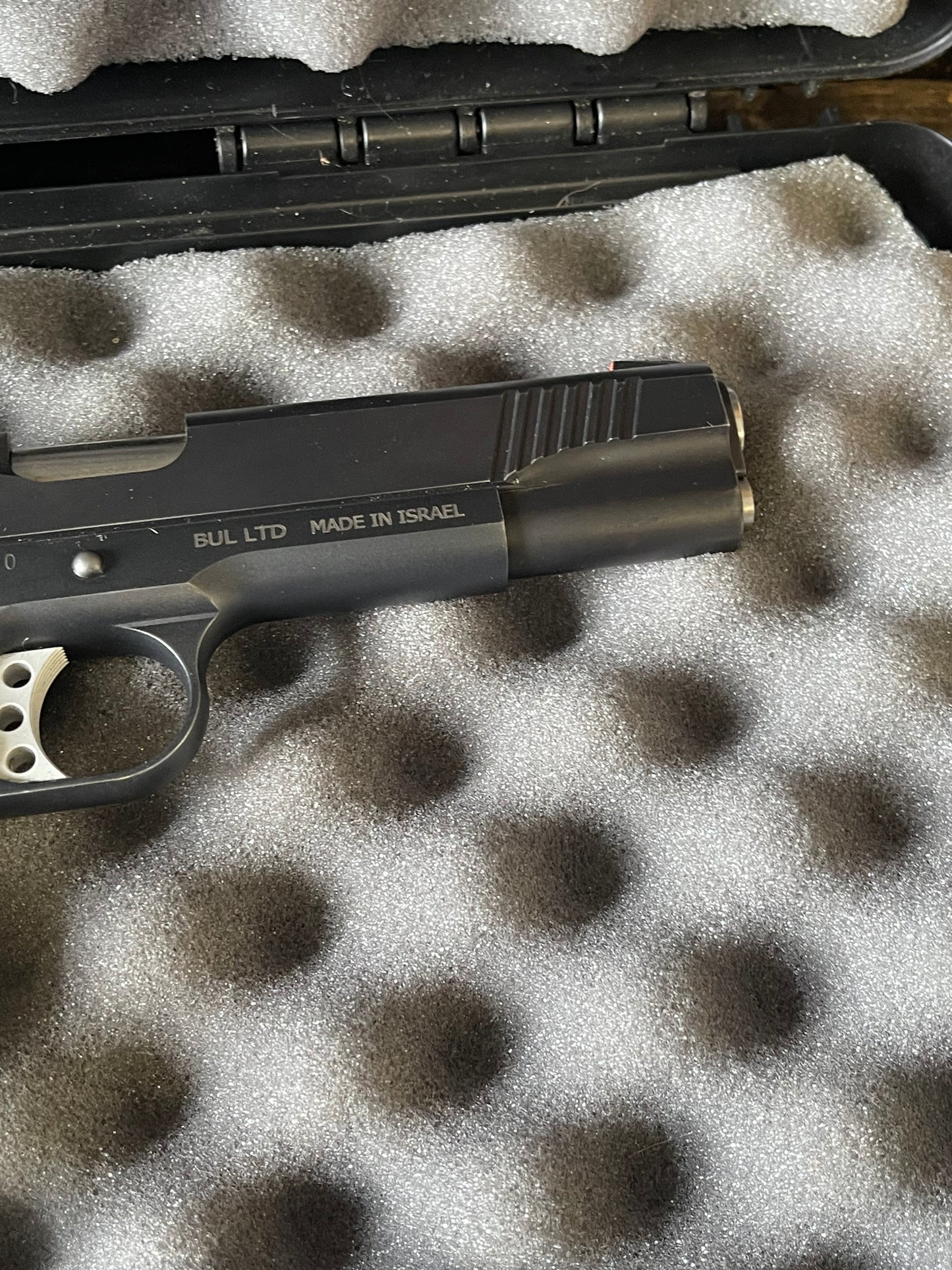 Magnum Research Desert Eagle 1911G Government .45 ACP – 5” Barrel – Original Case & Grips