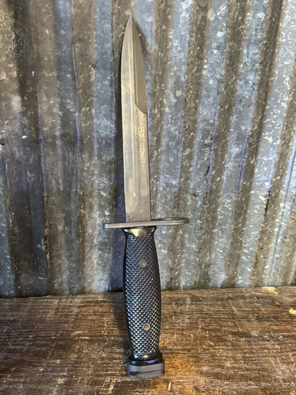 U.S. Colt M7 Bayonet & USM8A1 Scabbard