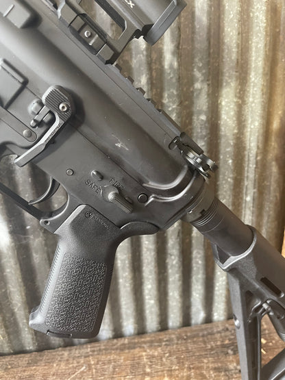 Diamondback DB15 5.56 NATO – Vortex Red Dot – M-LOK Handguard – Good Used Condition