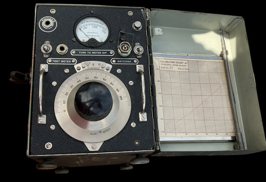 WWII U.S. Army Signal Corps BC-906-E Frequency Meter – Espey Mfg. – Complete Unit