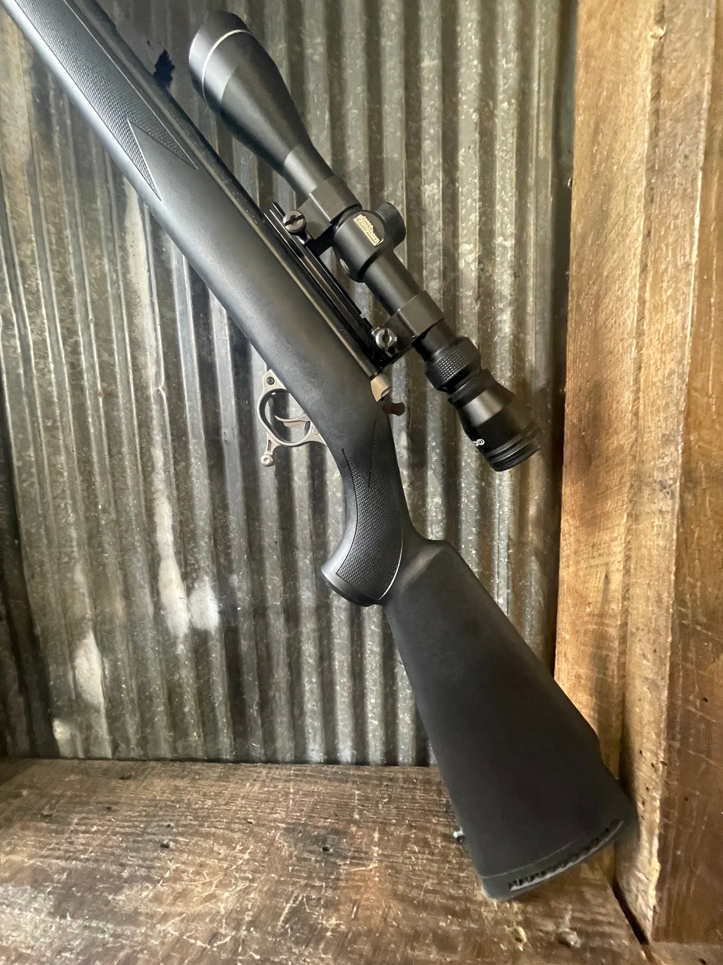 Thompson/Center Omega .50 Cal Inline Muzzleloader – Scoped – Good Used Condition