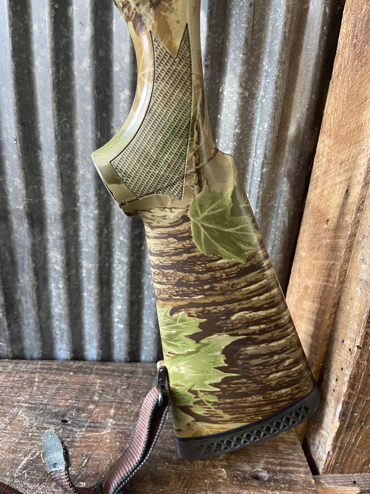 Benelli Super Black Eagle – 12 Gauge 3.5” Realtree Camo Turkey Gun w/ Red Dot