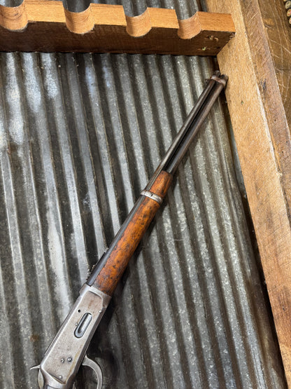 Winchester Model 1894 Saddle Ring Carbine – .25-35 WCF