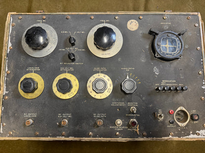 WWII U.S. Army Air Forces AN/ARN-5 Test Set TS-67