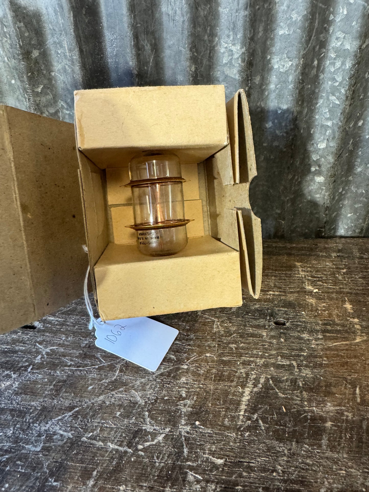 NOS Sylvania CHS-21A Vacuum Tube U.S. Army Signal Corps 1944 CRT Electron Tube