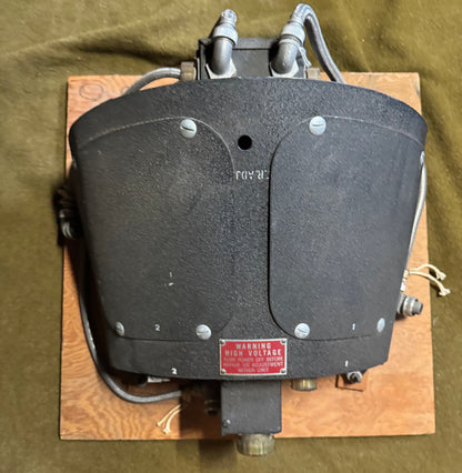 WWII U.S. Navy RT-10A/APS-3 Radar Receiver/Transmitter Unit