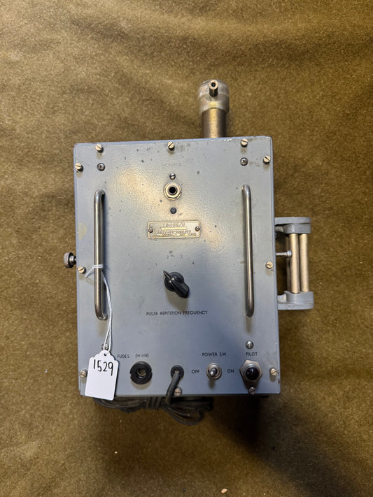 U.S. Signal Corps TS-189/U Radar Test Set / Pulse Generator