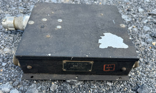 WWII-era U.S. military J-10/APQ-5A radar/electronics junction unit