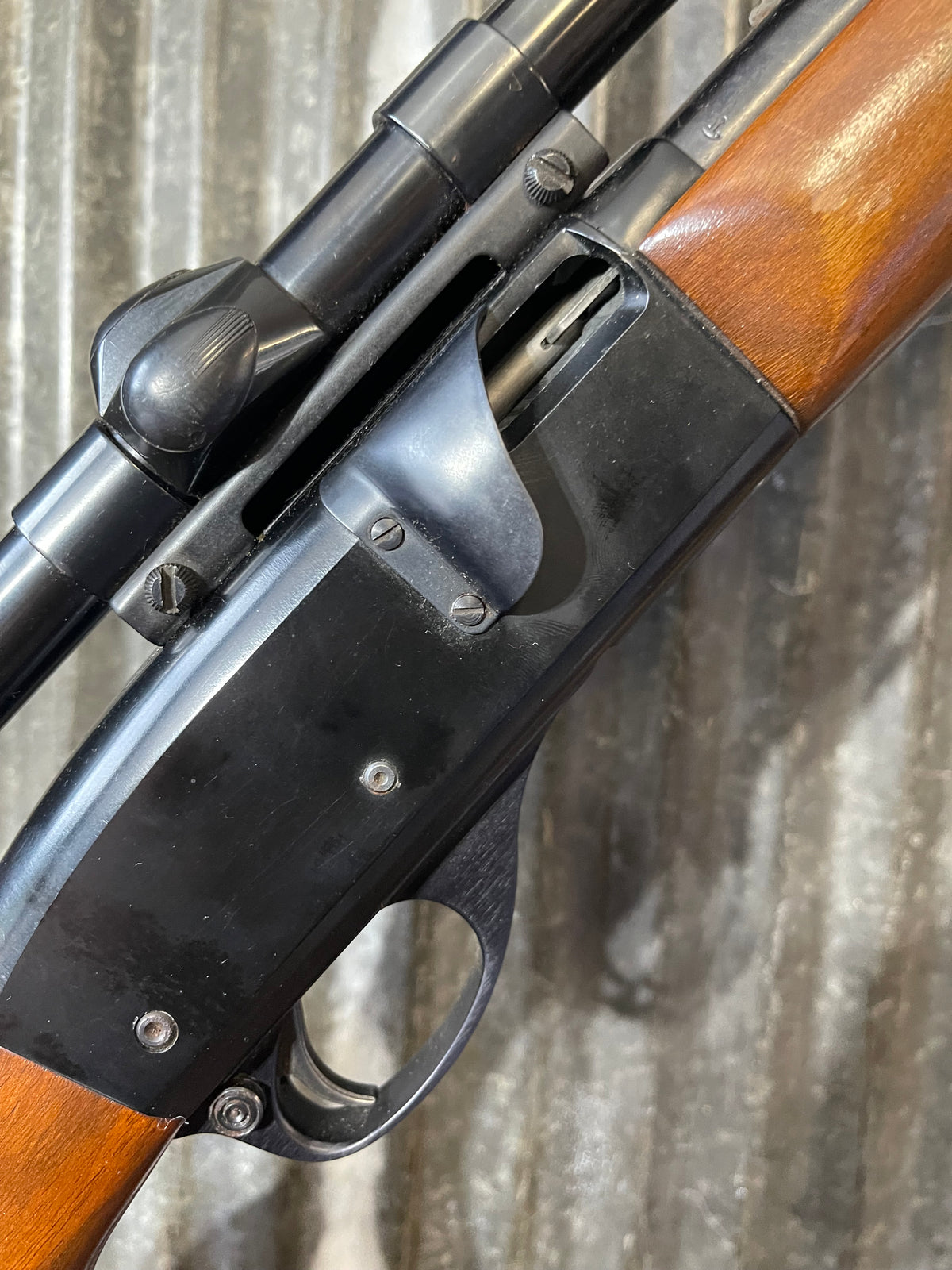 Remington Model 552 Speedmaster .22 S/L/LR Semi-Automatic Tube-Fed Rifle with Weaver Scope