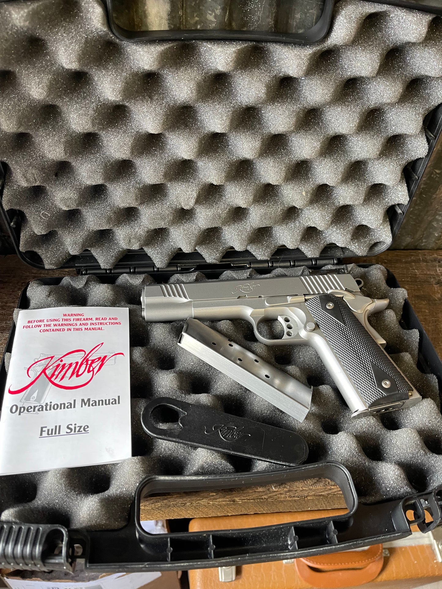 Kimber Stainless Target II 1911 .45 ACP Pistol — Original Box, Paperwork & 2 Magazines