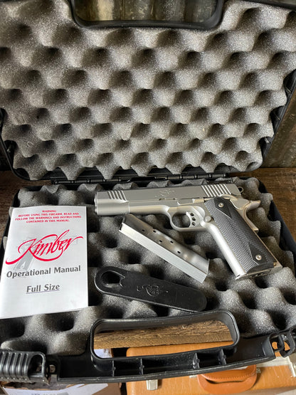 Kimber Stainless Target II 1911 .45 ACP Pistol — Original Box, Paperwork & 2 Magazines