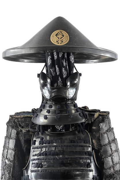 Original Japanese Samurai Armor with Maru ni Daki Omodaka Clan Crest