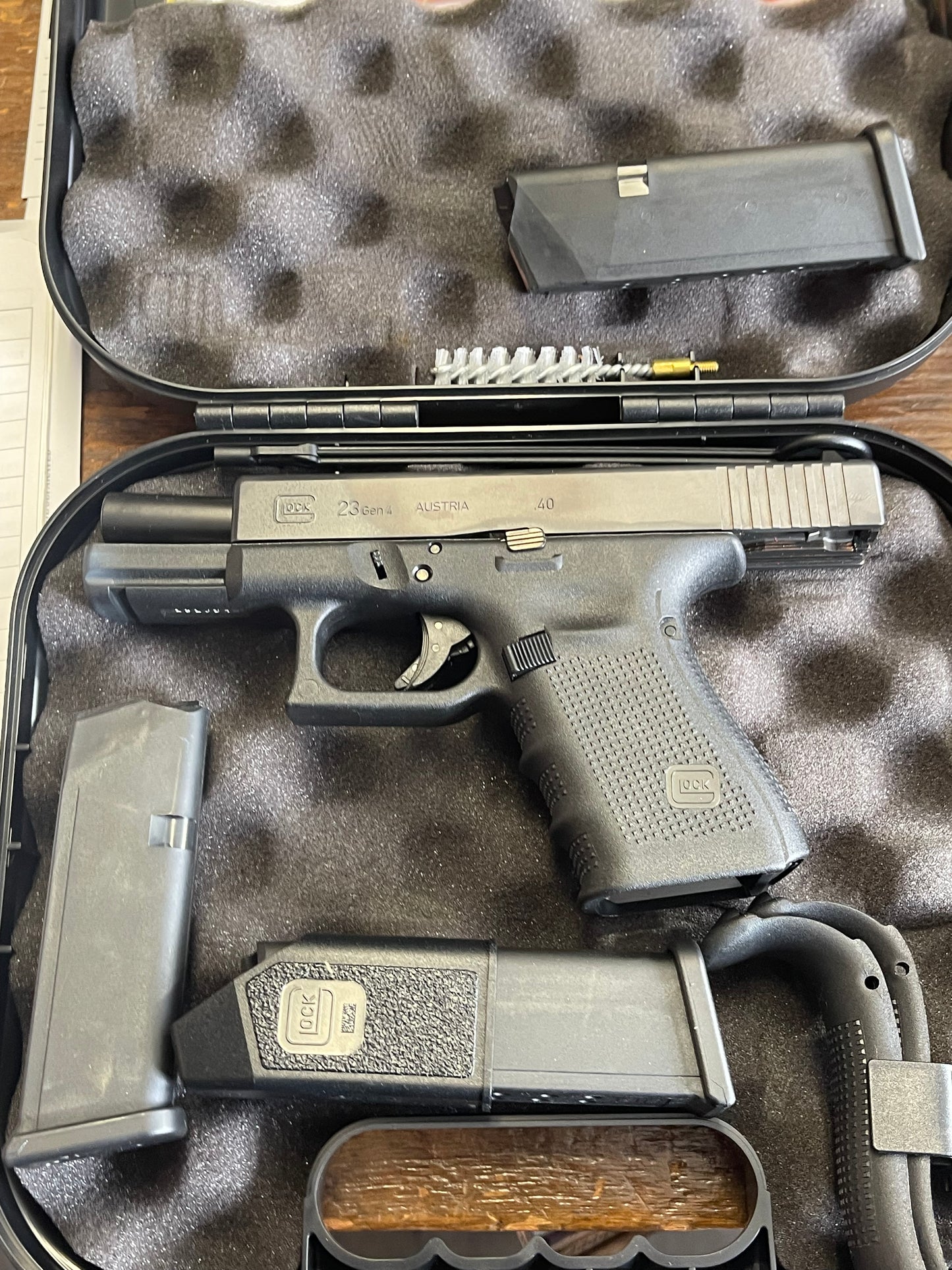 Glock 23 Gen 3 – .40 S&W – Factory Case – 3 Magazines – Excellent Condition