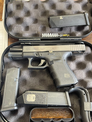 Glock 23 Gen 3 – .40 S&W – Factory Case – 3 Magazines – Excellent Condition